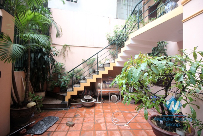 Budget house for rent in Hoang hoa tham, Ba Dinh